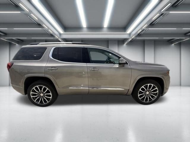 2022 GMC Acadia Denali AWD's photo