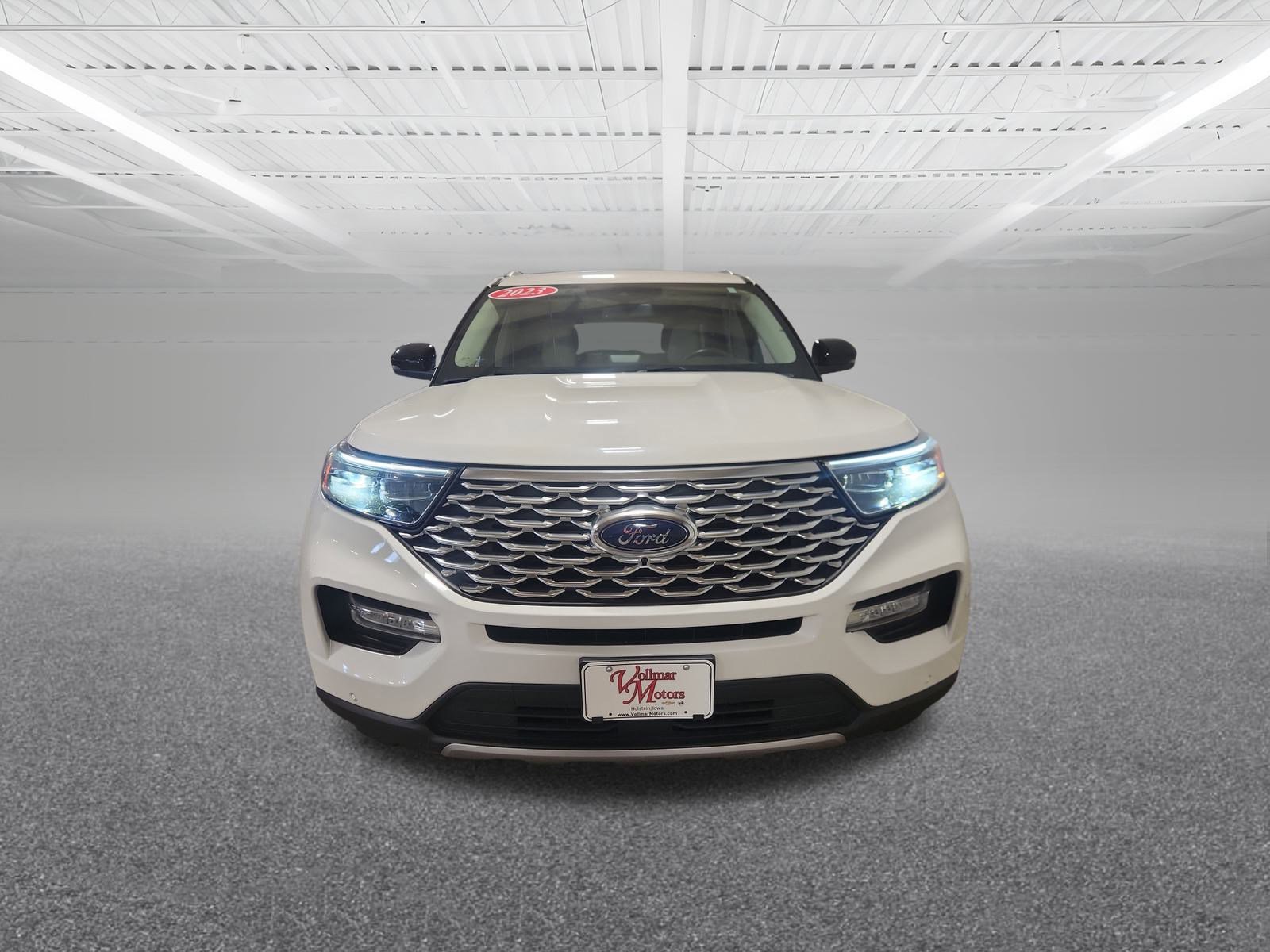2023 Ford Explorer Platinum photo 3