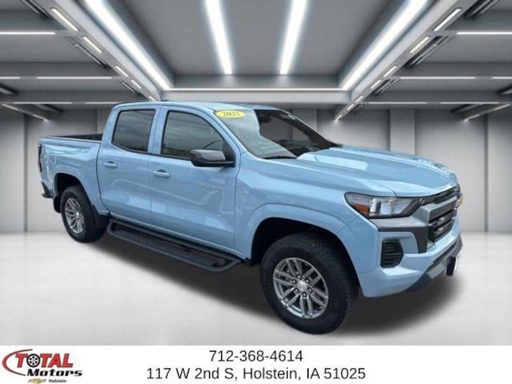 Used 2025 Chevrolet Colorado WT/LT Truck Crew Cab