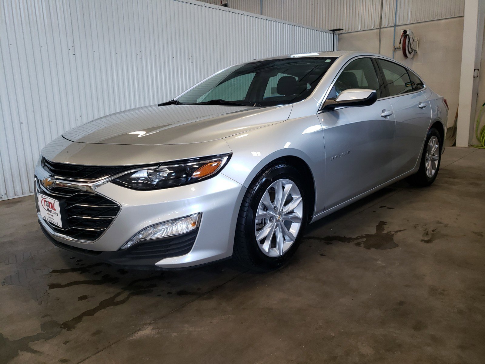 Used 2021 Chevrolet Malibu 1LT with VIN 1G1ZD5ST5MF063266 for sale in Holstein, IA