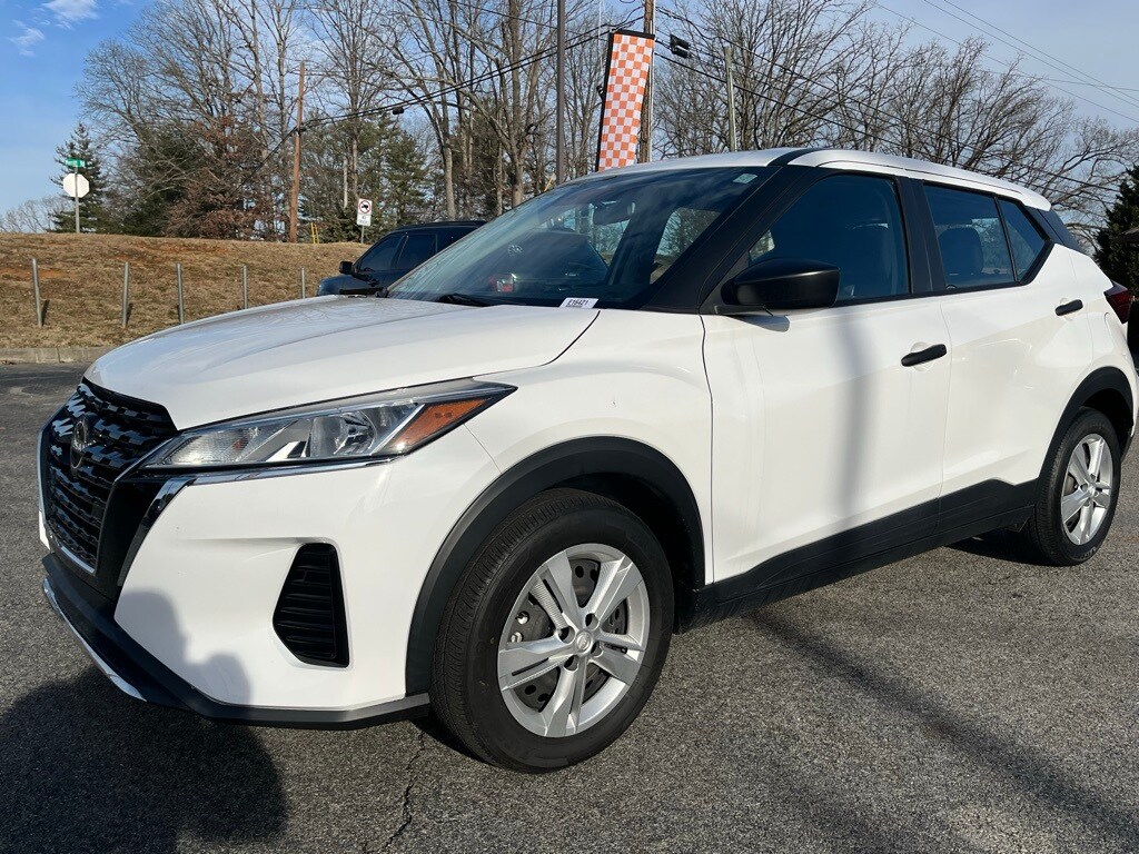 Used 2023 Nissan Kicks S SUV