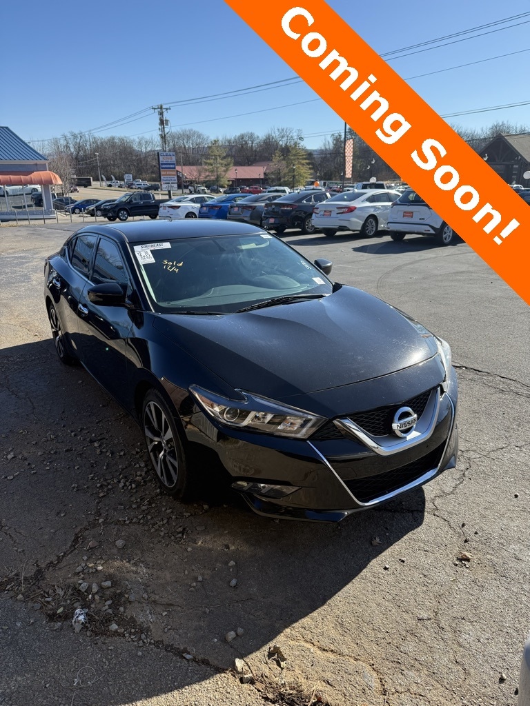 2017 Nissan Maxima S's photo