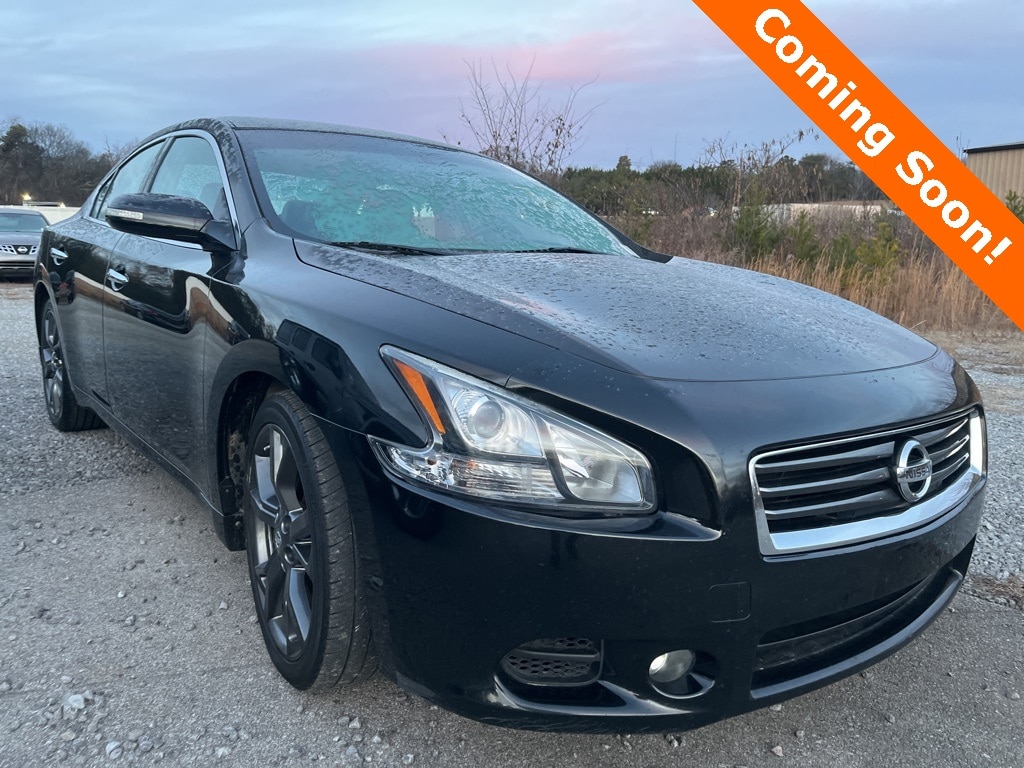 2014 Nissan Maxima SV's photo