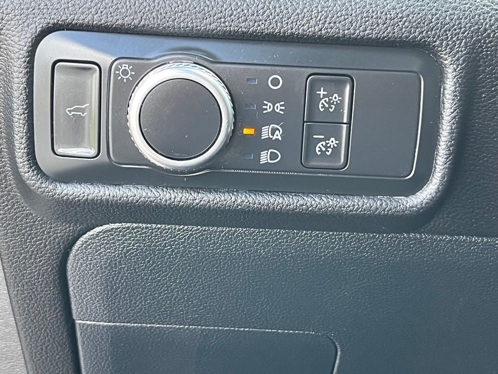 2021 Ford Explorer XLT - Photo 13
