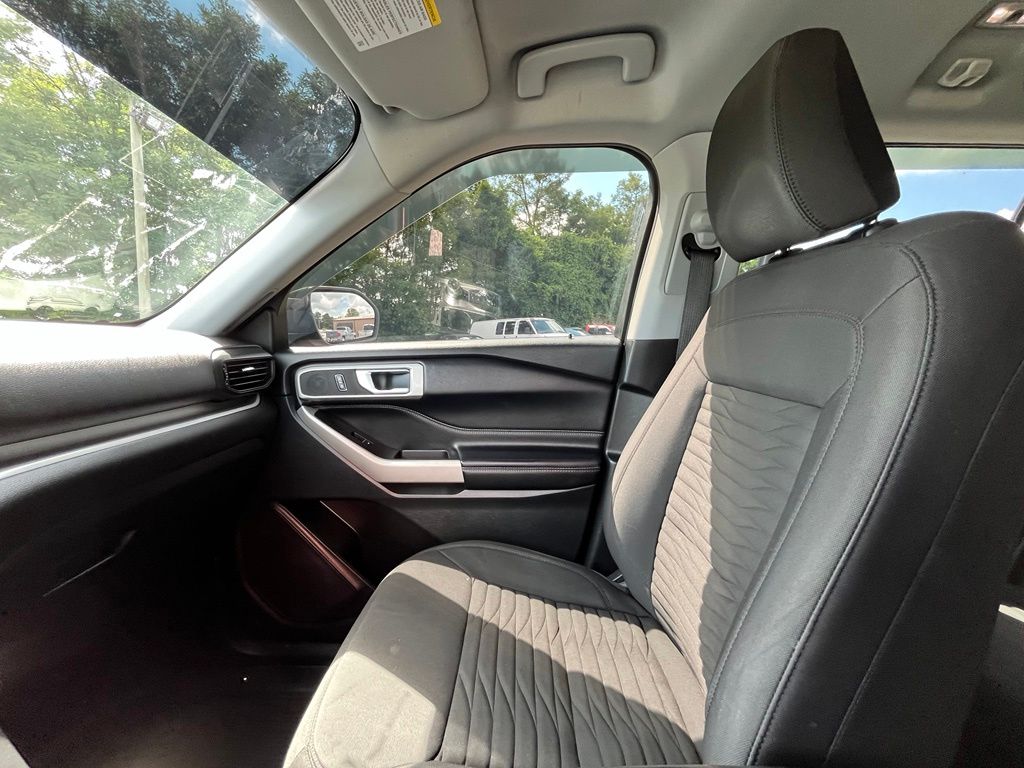 2021 Ford Explorer XLT - Photo 18