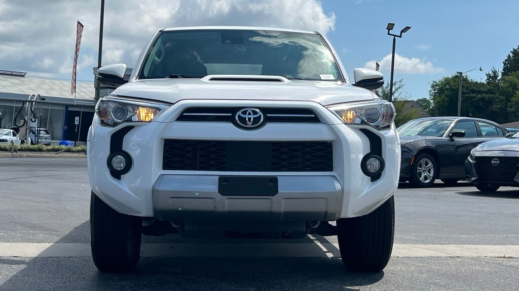 2020 Toyota 4Runner TRD Off-Road Premium photo 3
