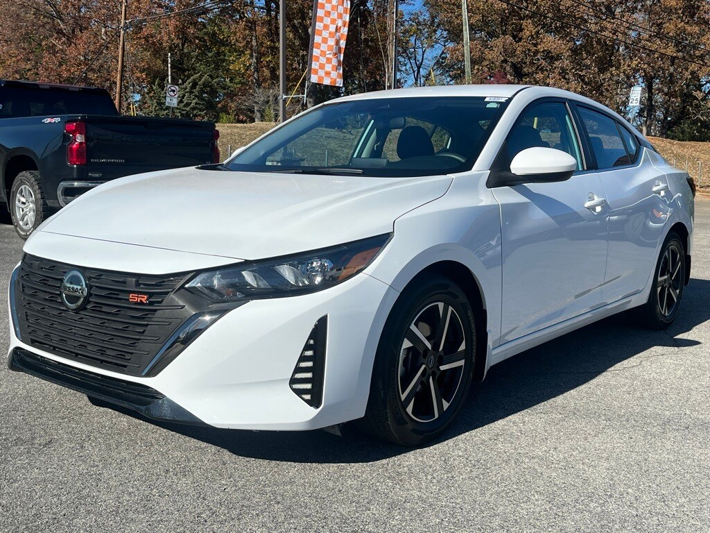 2024 Nissan Sentra SV photo 3