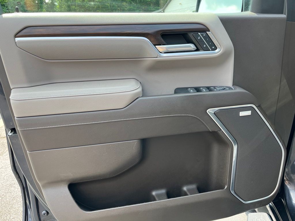 2023 GMC Sierra 1500 SLT - Photo 20