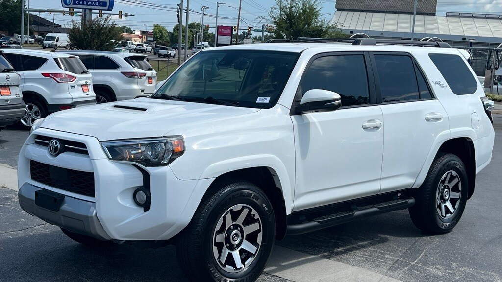 2020 Toyota 4Runner TRD Off-Road Premium photo 2
