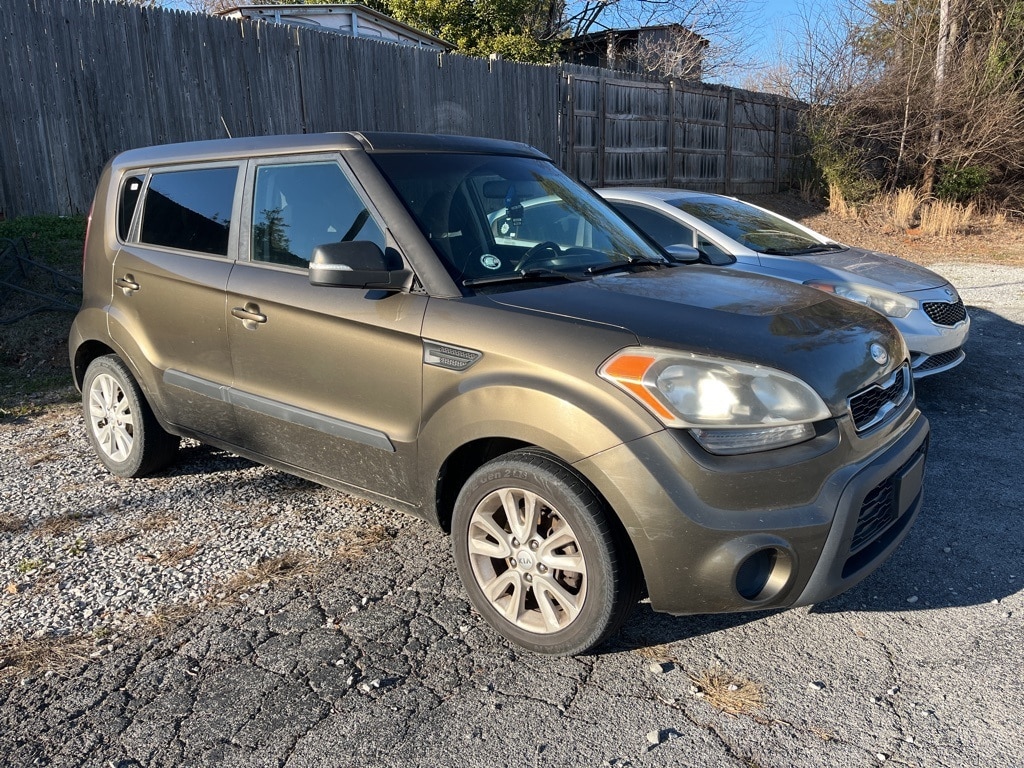 2013 Kia Soul +