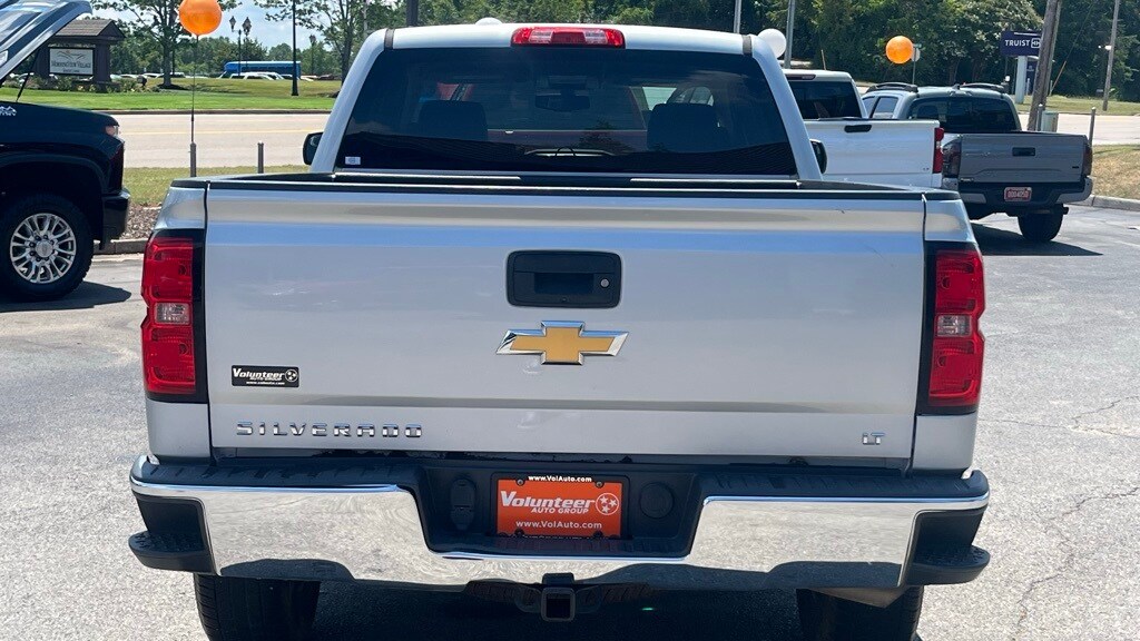 2018 Chevrolet Silverado 1500 LT photo 4