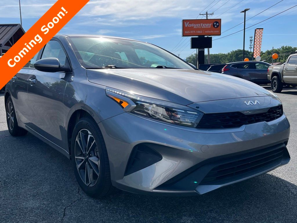 2024 Kia Forte LXS AT's photo