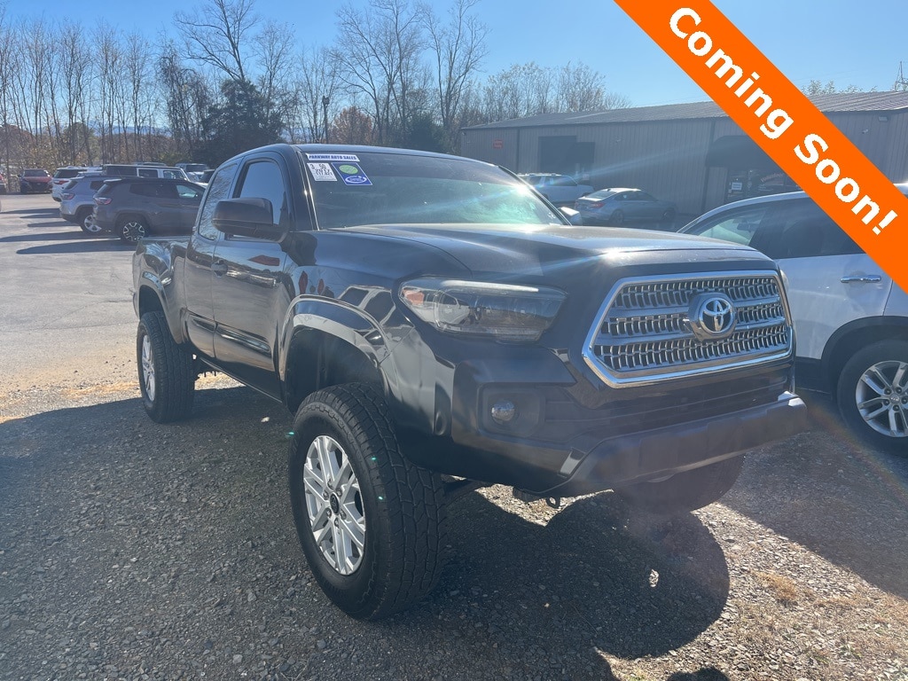 Used 2017 Toyota Tacoma SR Truck