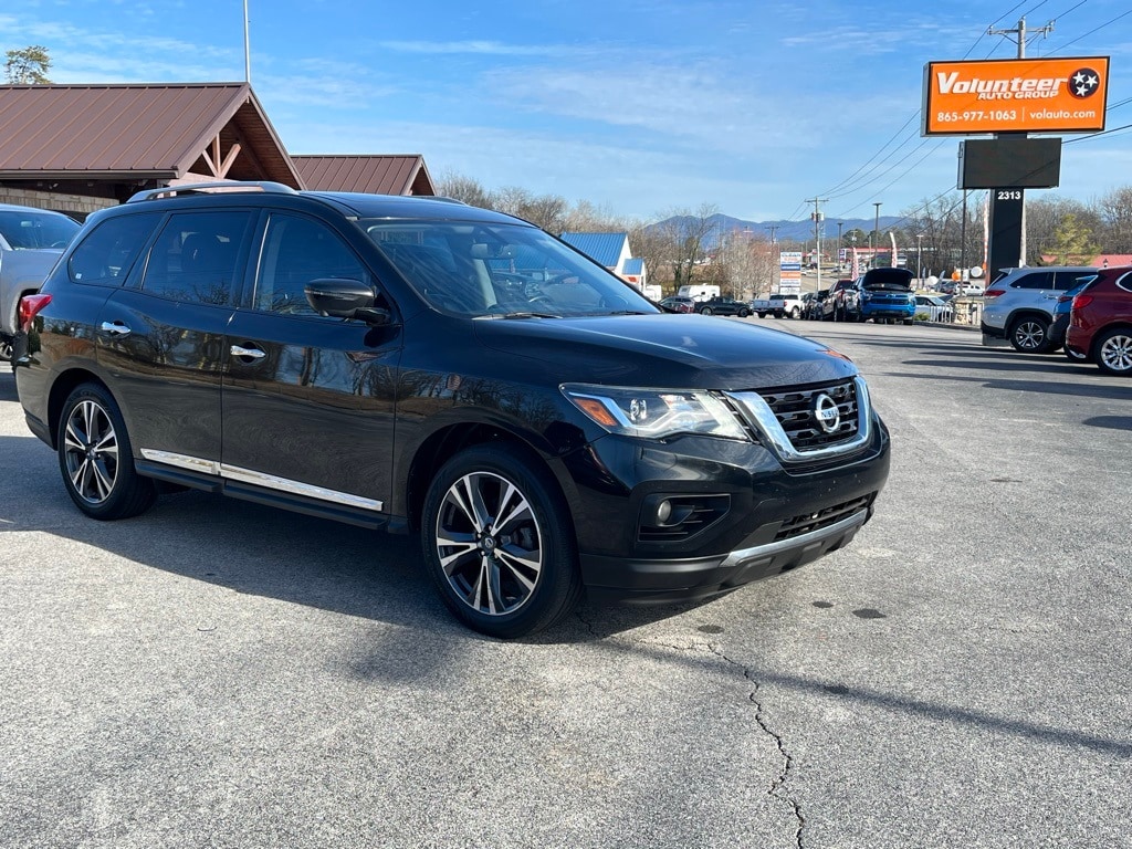 2020 Nissan Pathfinder Platinum