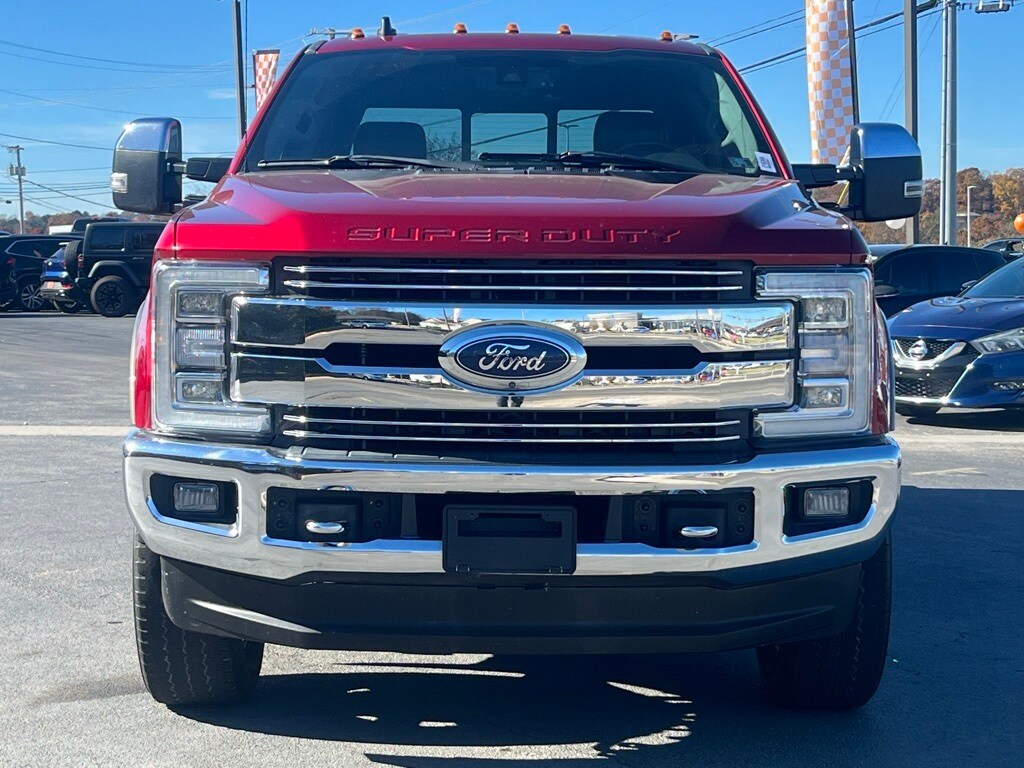 2019 Ford F-250 Lariat photo 2