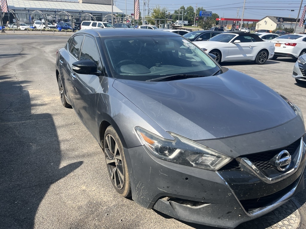2018 Nissan Maxima SV's photo