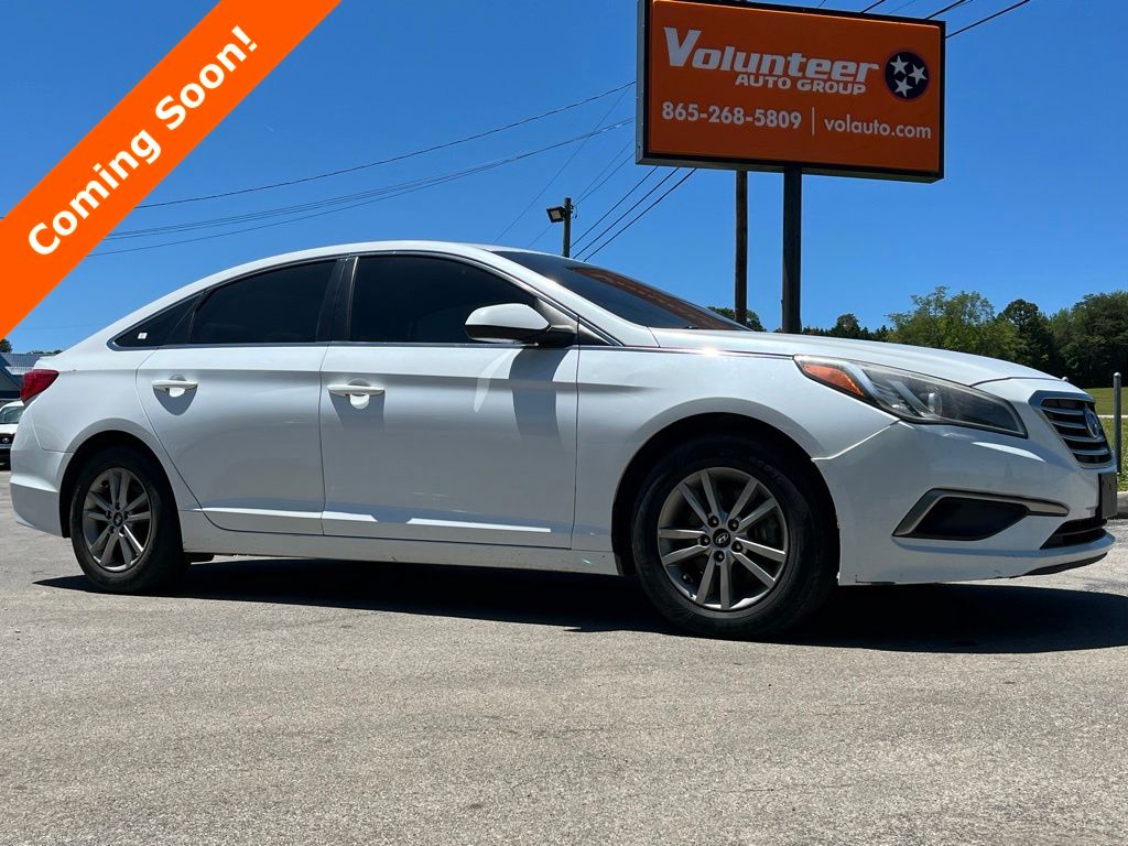 2016 Hyundai Sonata SE's photo