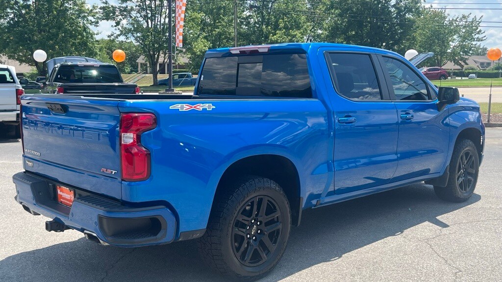 2022 Chevrolet Silverado 1500 RST photo 3