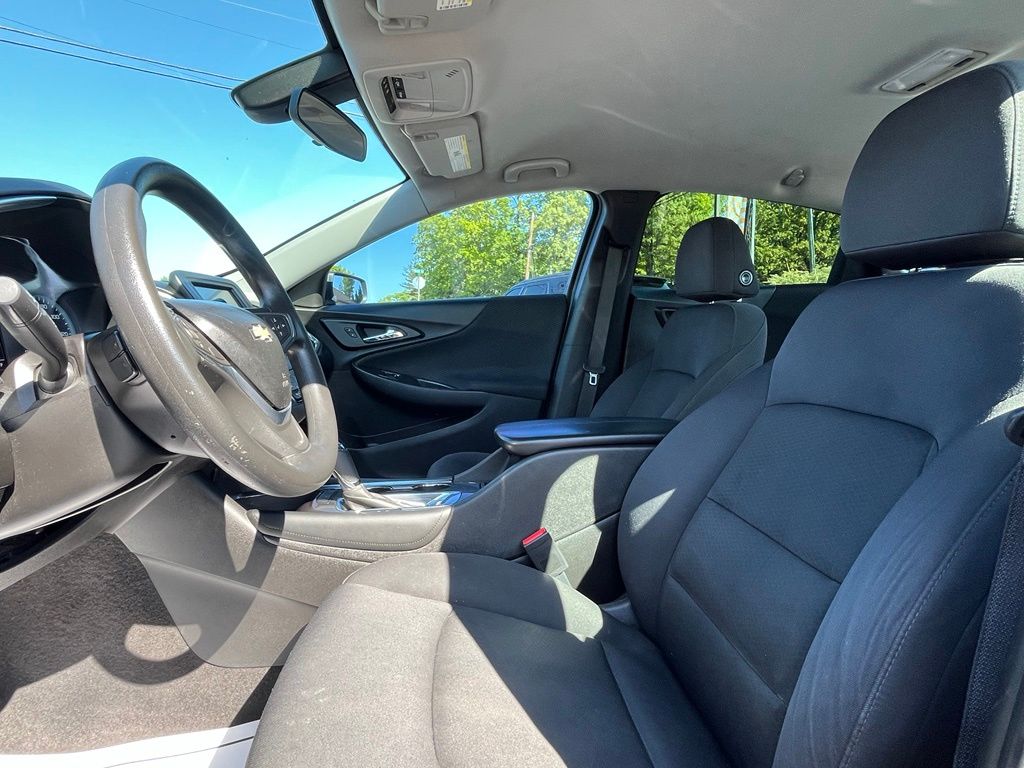 2016 Chevrolet Malibu 1LT - Photo 14