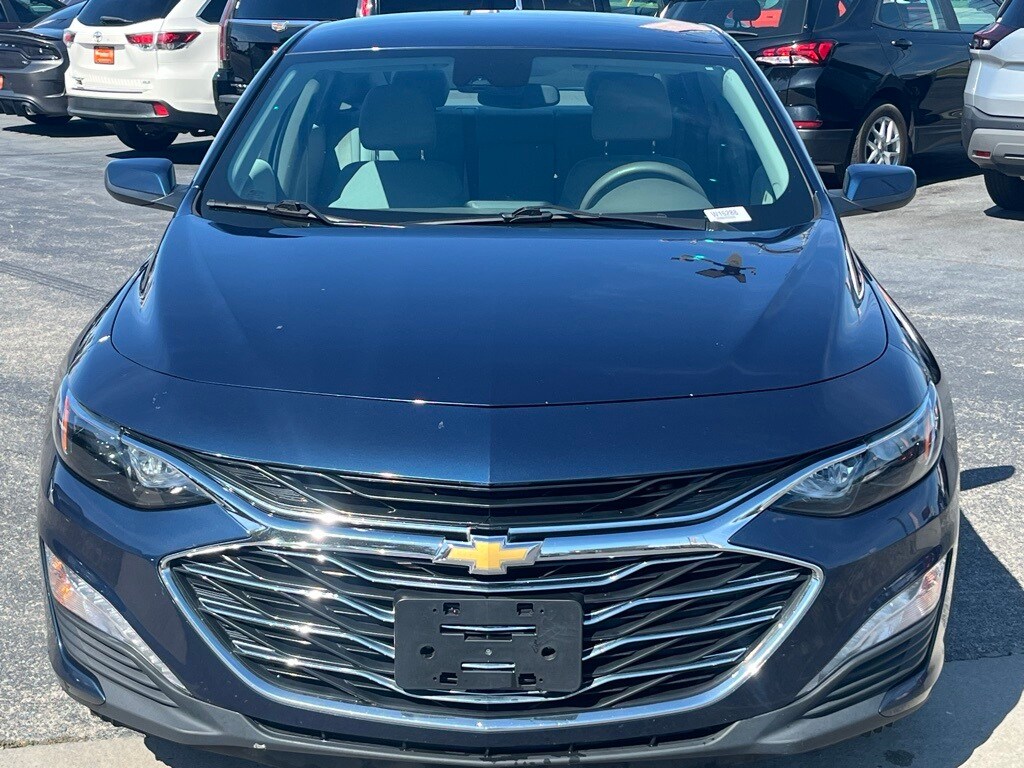 2020 Chevrolet Malibu 1LT photo 2