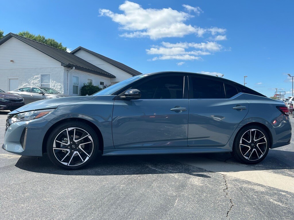 2024 Nissan Sentra SR photo 4