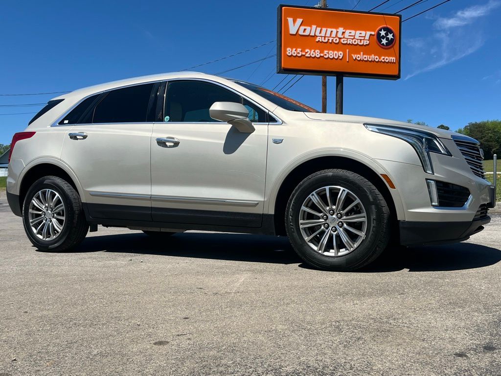 2017 Cadillac XT5 AWD Luxury's photo