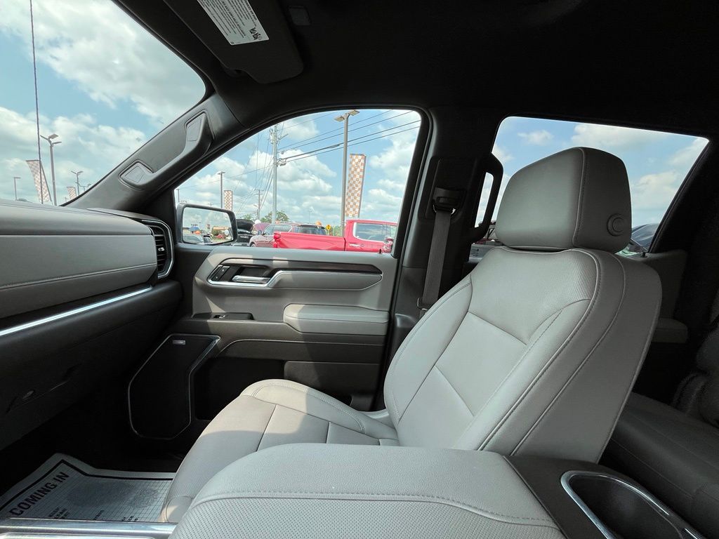 2023 GMC Sierra 1500 SLT - Photo 33