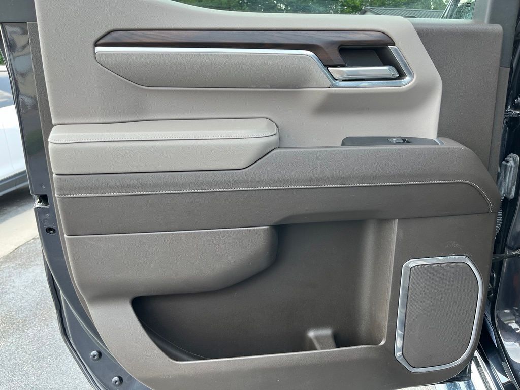 2023 GMC Sierra 1500 SLT - Photo 35