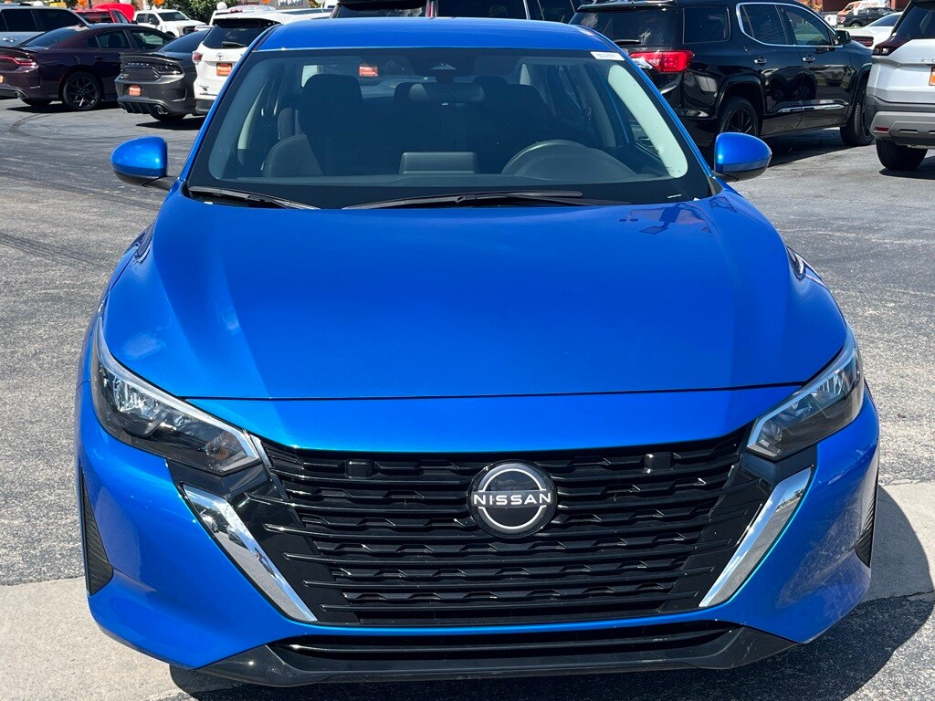 2024 Nissan Sentra SV photo 2