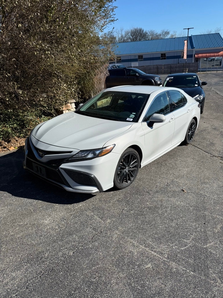 2023 Toyota Camry XSE's photo