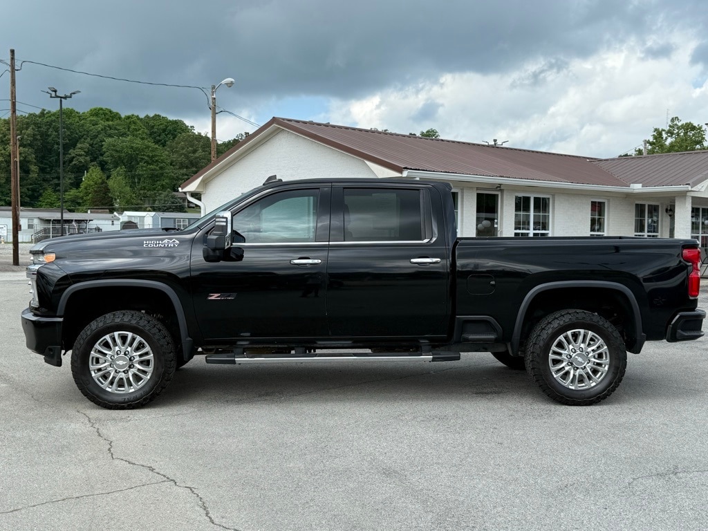 Used 2020 Chevrolet Silverado 3500HD High Country Truck