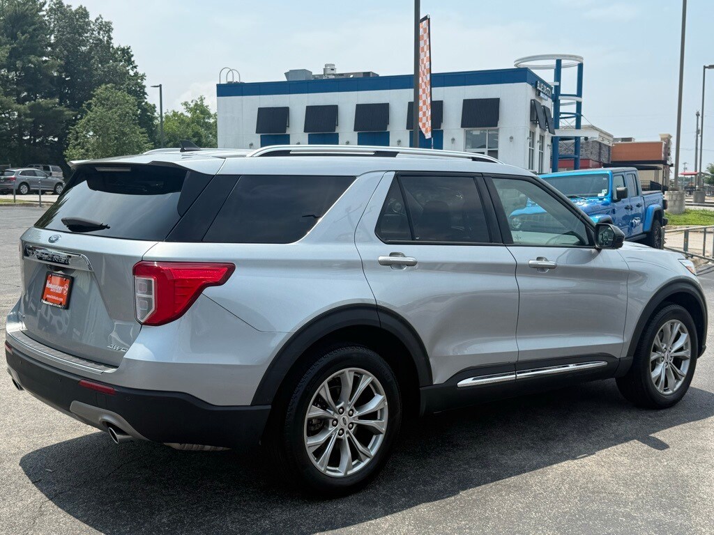 2023 Ford Explorer Limited photo 2