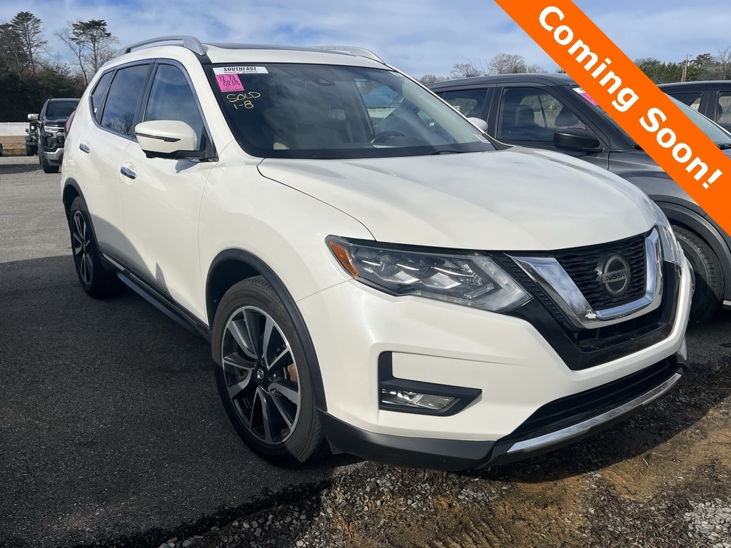 2018 Nissan Rogue SL's photo
