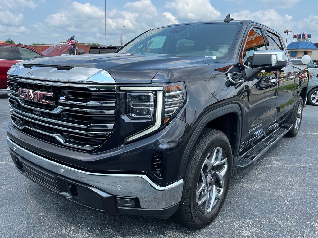 2023 GMC Sierra 1500 SLT - Photo 6