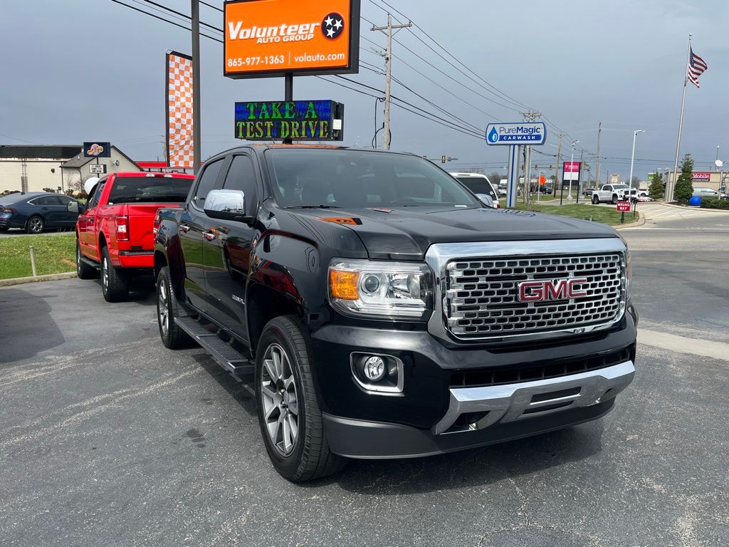 2020 GMC Canyon 4WD Denali Crew Cab Short Box's photo