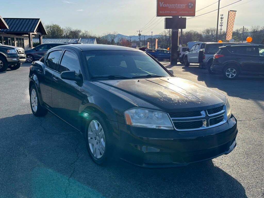 Used 2014 Dodge Avenger SE Sedan