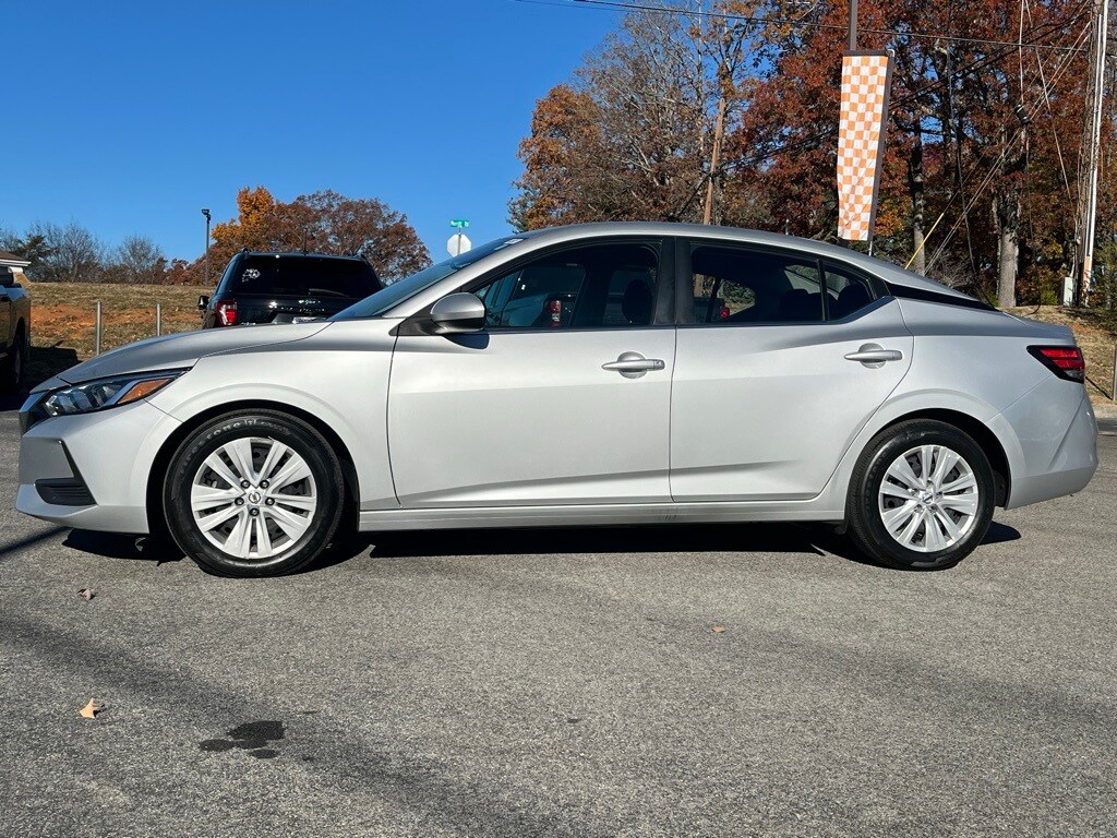 2023 Nissan Sentra S photo 3