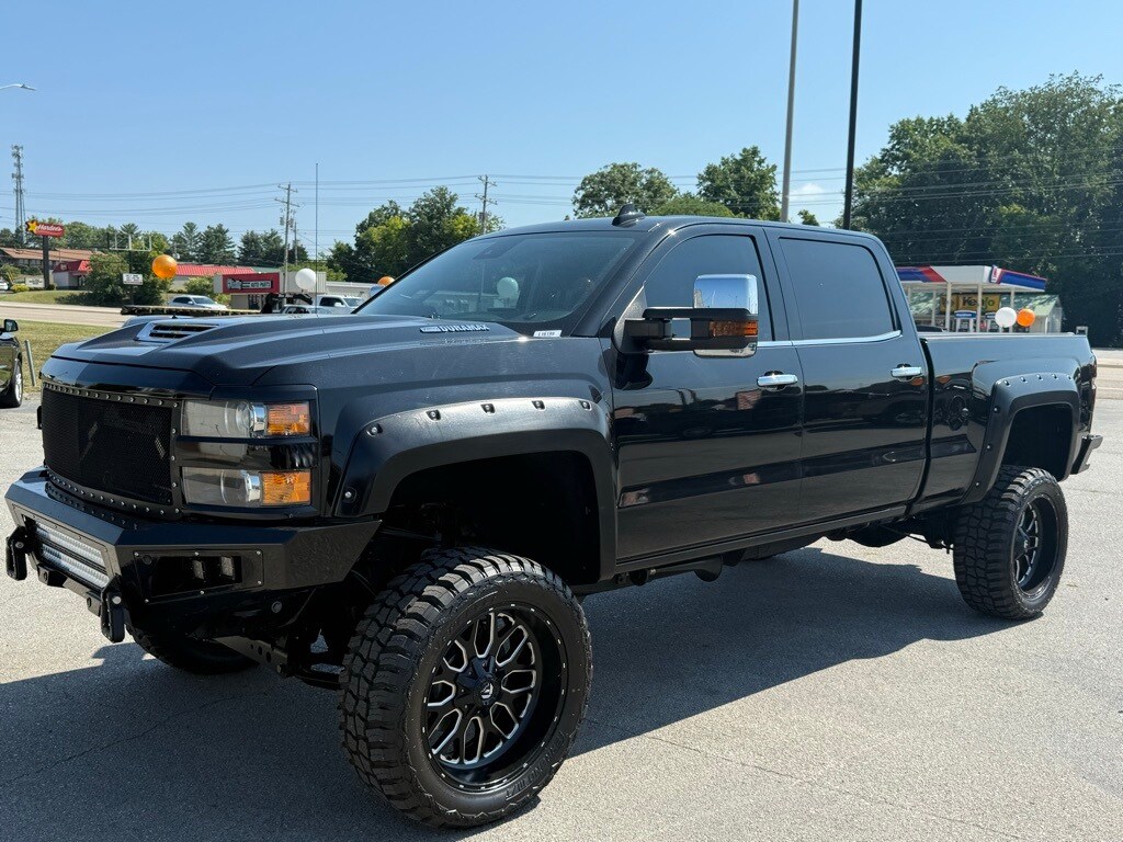 2018 Chevrolet Silverado 2500HD High Country photo 4