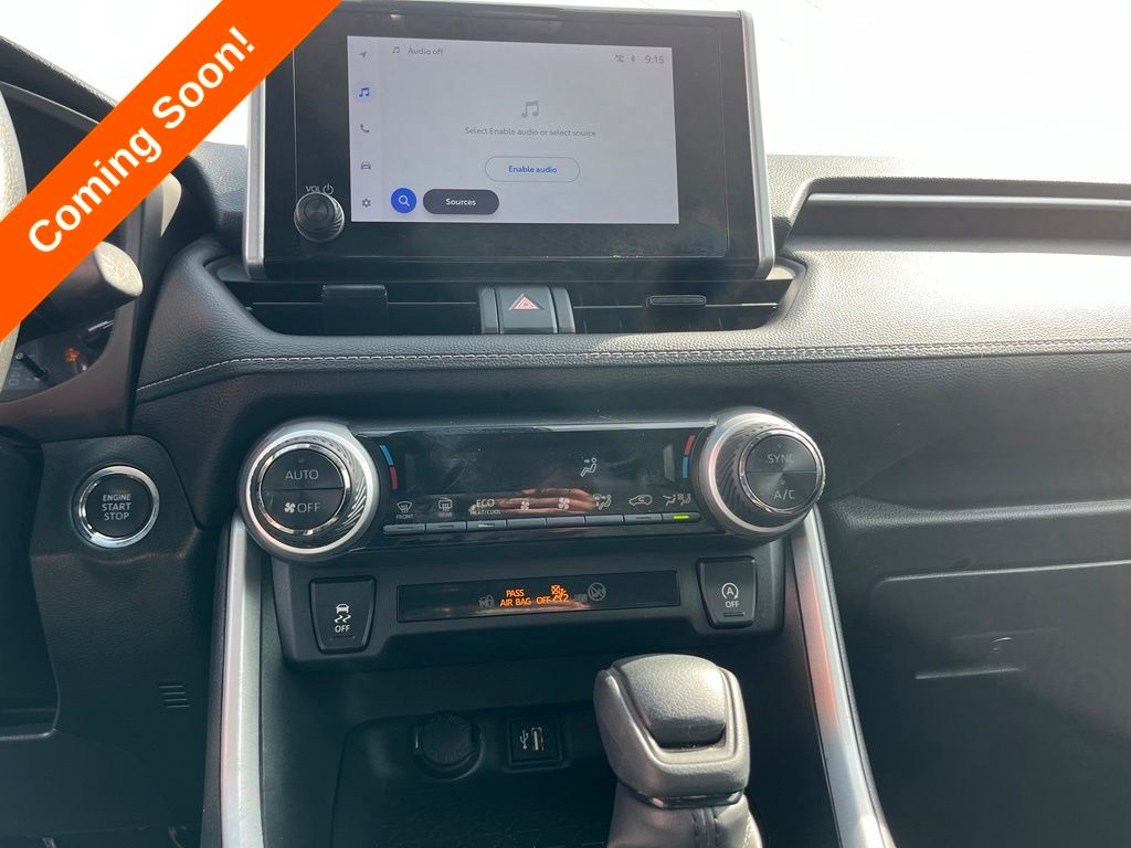 2023 Toyota RAV4 XLE - Photo 20