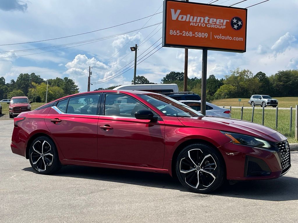 2024 Nissan Altima SR