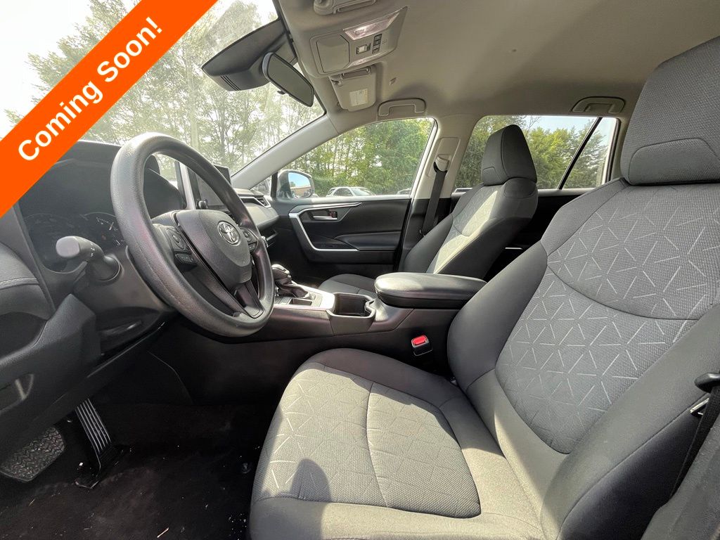 2023 Toyota RAV4 XLE - Photo 27