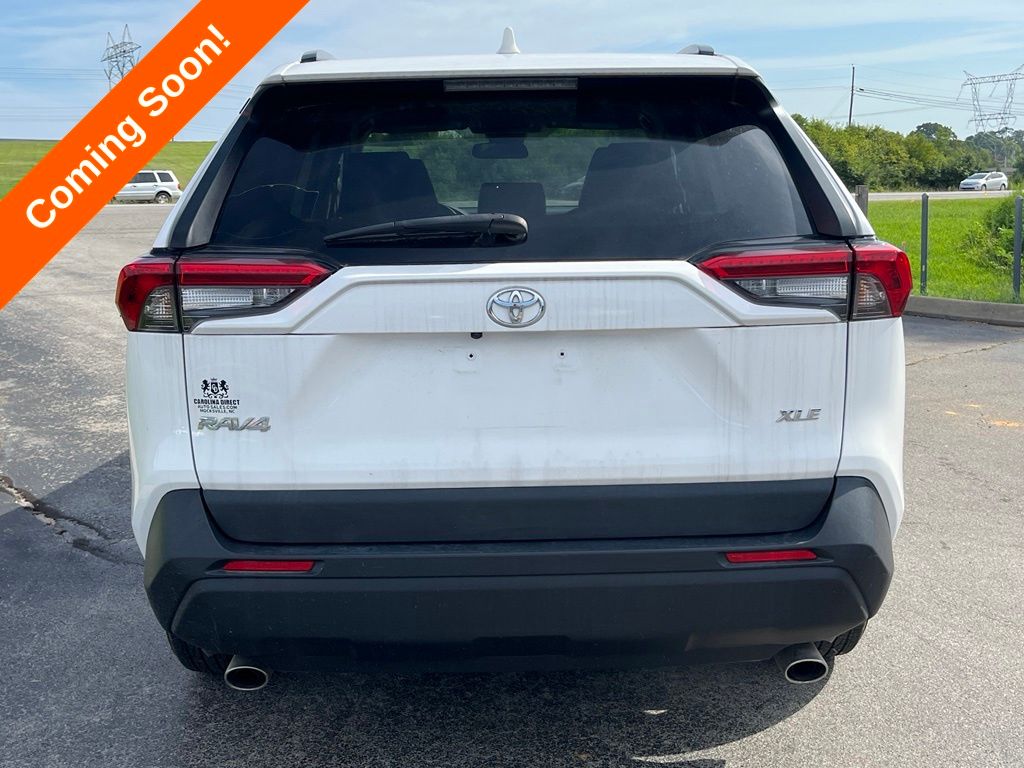 2023 Toyota RAV4 XLE - Photo 8