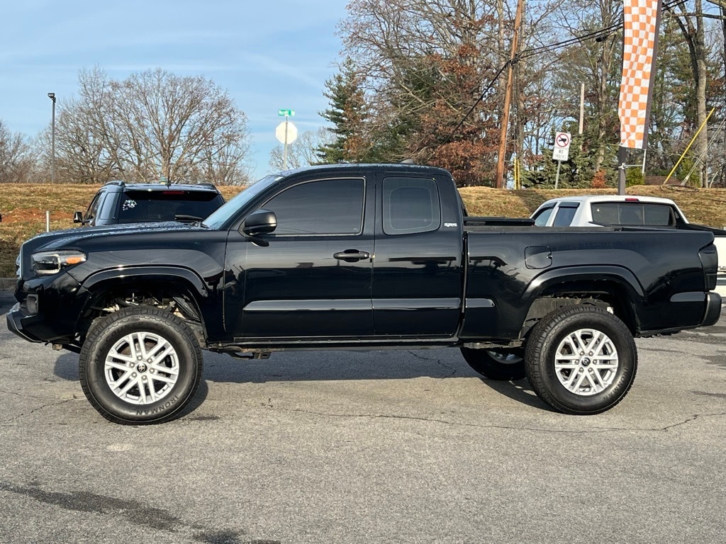 Used 2017 Toyota Tacoma SR Truck