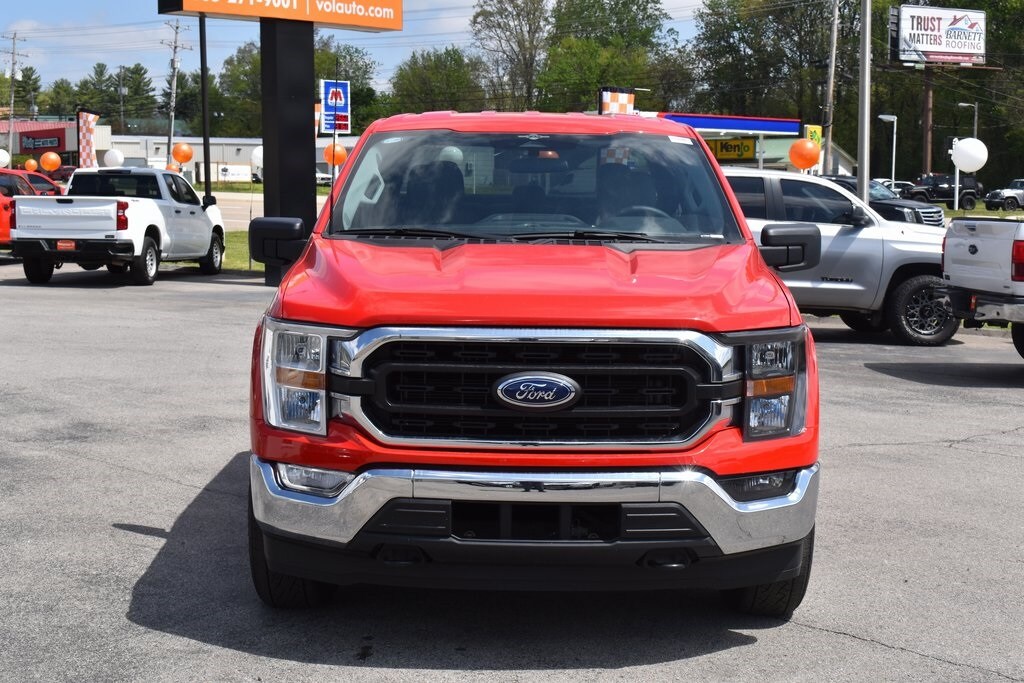 2023 Ford F-150 XLT photo 2