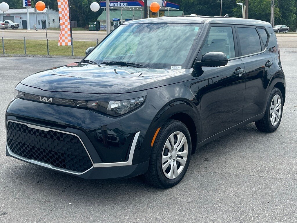 2024 Kia Soul LX photo 3