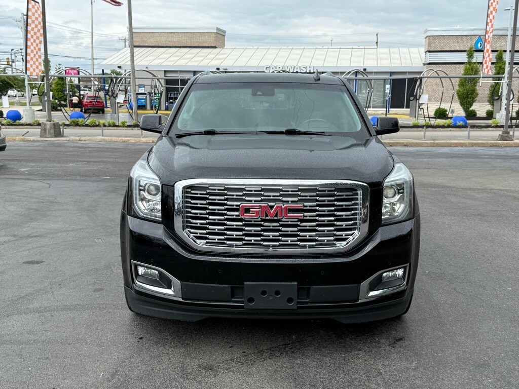2020 Gmc Yukon Denali photo 2