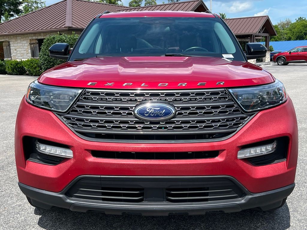 2022 Ford Explorer XLT - Photo 2