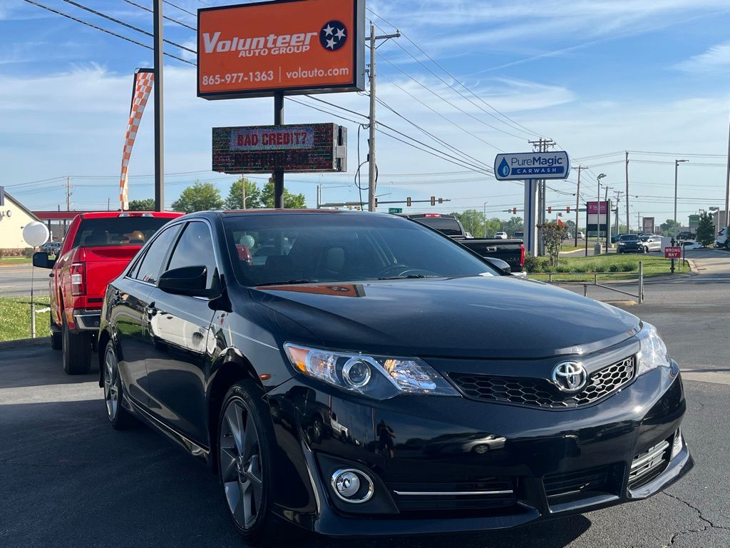 2014 Toyota Camry SE Sport