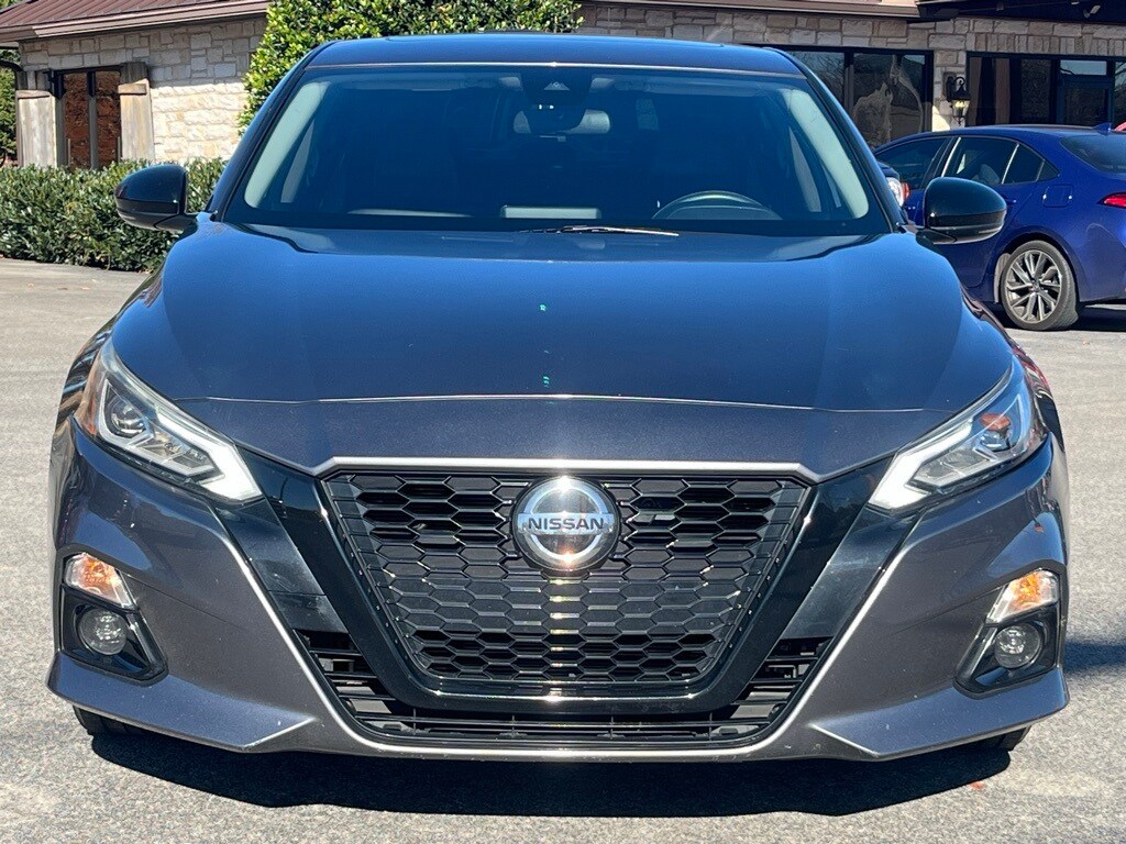 2022 Nissan Altima 2.5 SR photo 2