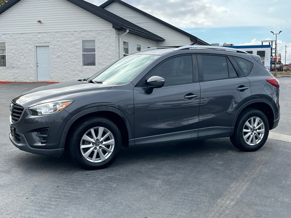 2016 Mazda CX-5 Sport photo 2